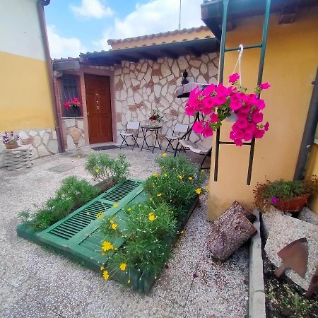 Ferienwohnung Civico Ventitre Mentana Exterior foto