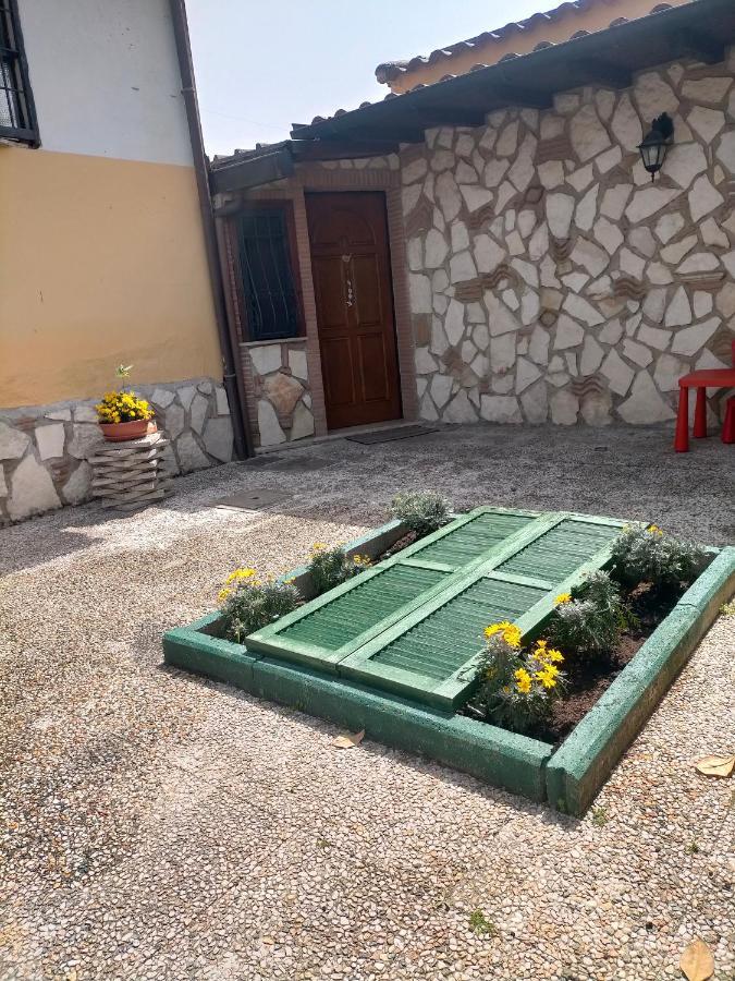 Ferienwohnung Civico Ventitre Mentana Exterior foto
